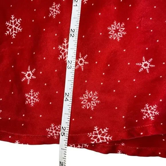 GUC Red Winter Nightie with Snowflakes - Picture 6 of 11